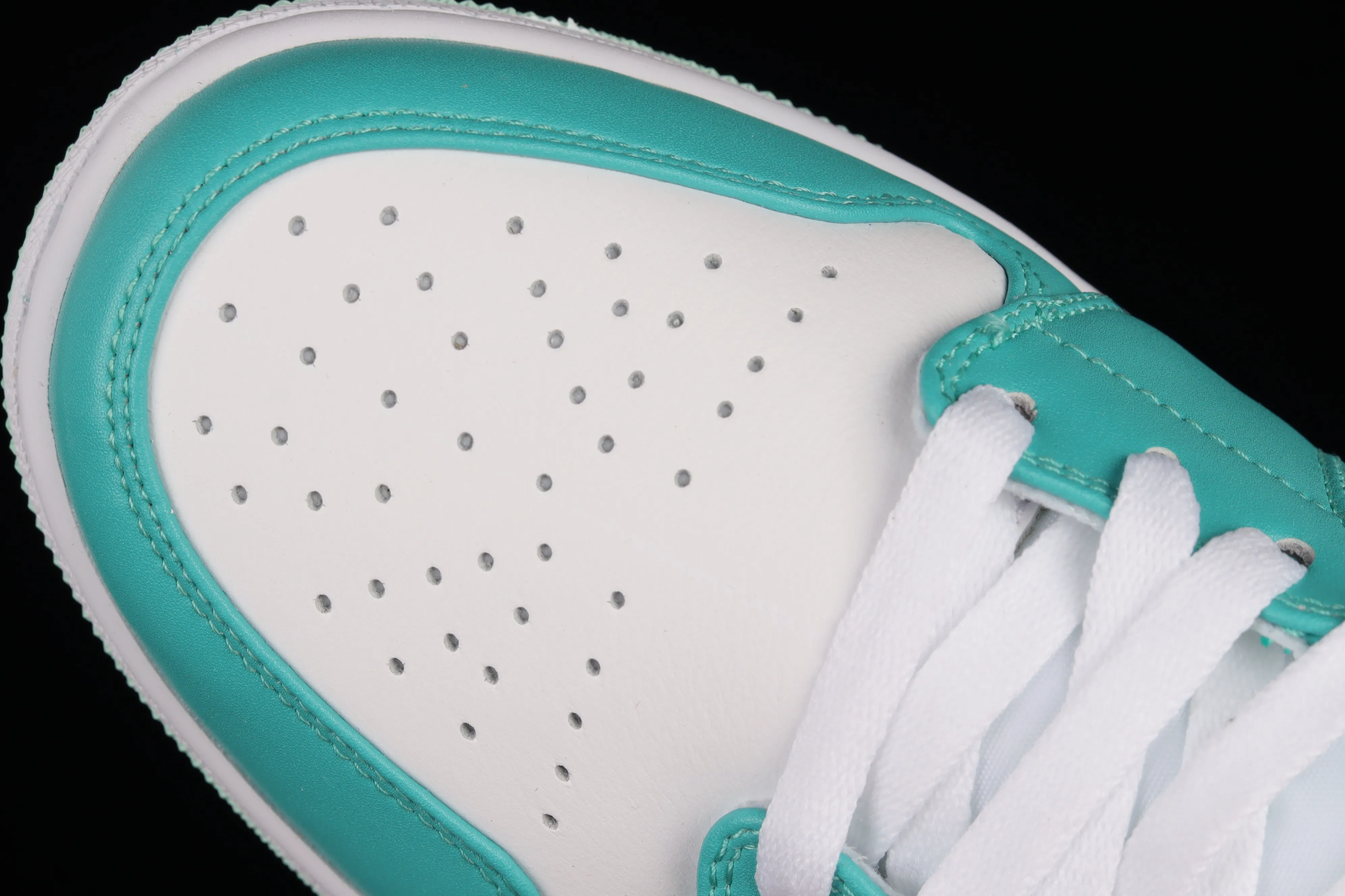 All categories Air Jordan Jordan series basketball shoes Air Jordan 1 Mid Air Jordan 1 Mid SE "Marine Green" AJ1 Joe 1 white cyan Zhongbang basketball shoes DV2229-300